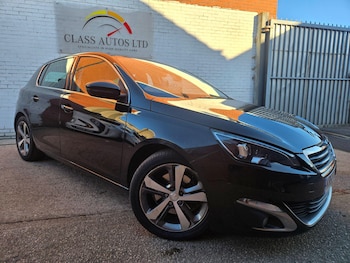 Used Peugeot 308 2015 for sale - 76645957: Photo