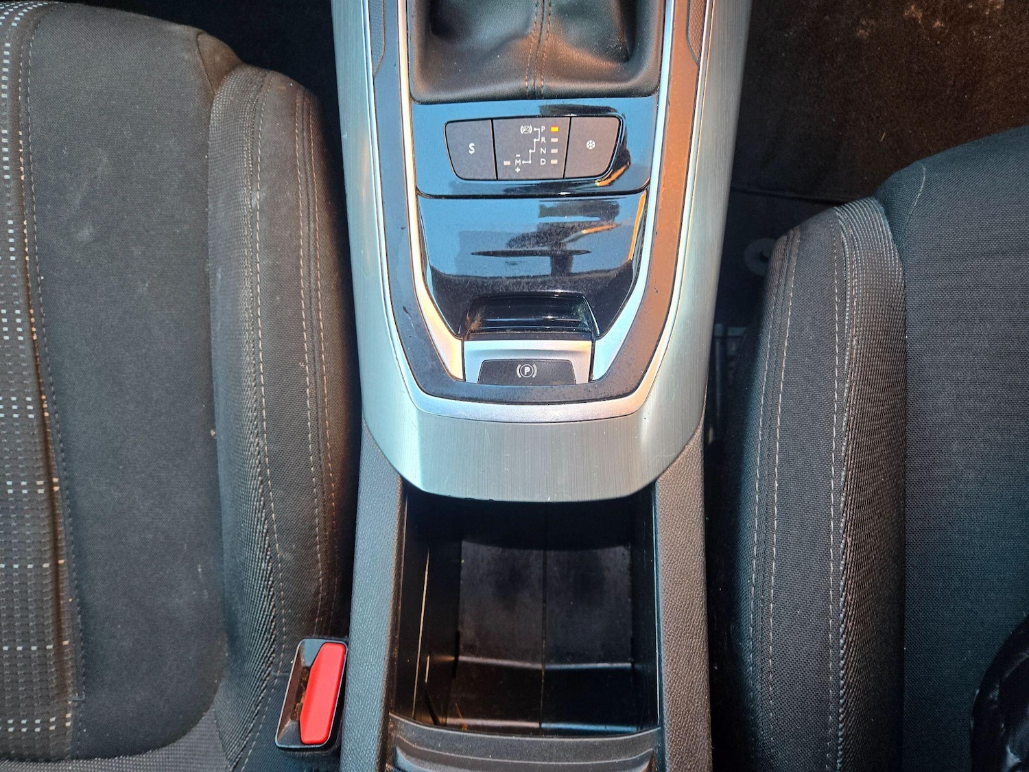 Used Peugeot 308 2015 for sale - 76645957: Photo 32