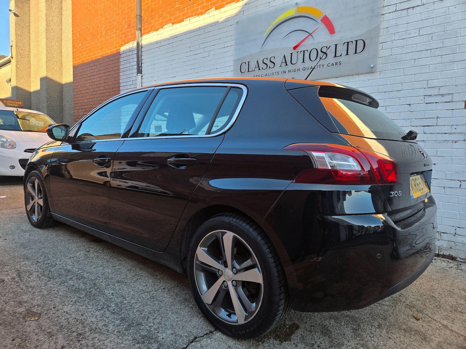 Used Peugeot 308 2015 for sale - 76645957: Photo 5