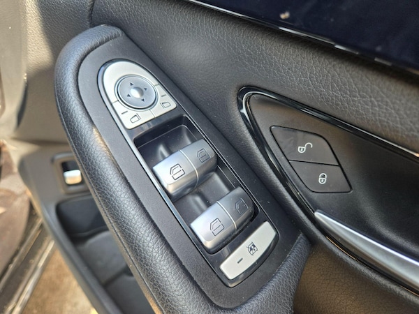 Used Mercedes-Benz C-Class 2015 for sale - 75600210: Photo 18