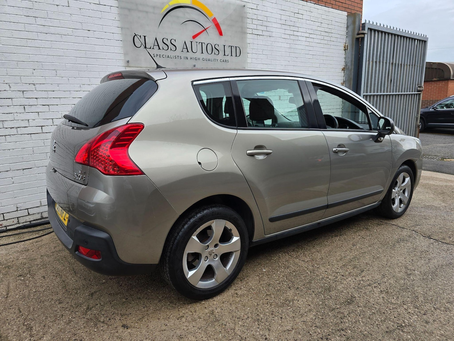Used Peugeot 3008 2011 for sale - 76499045: Photo 12