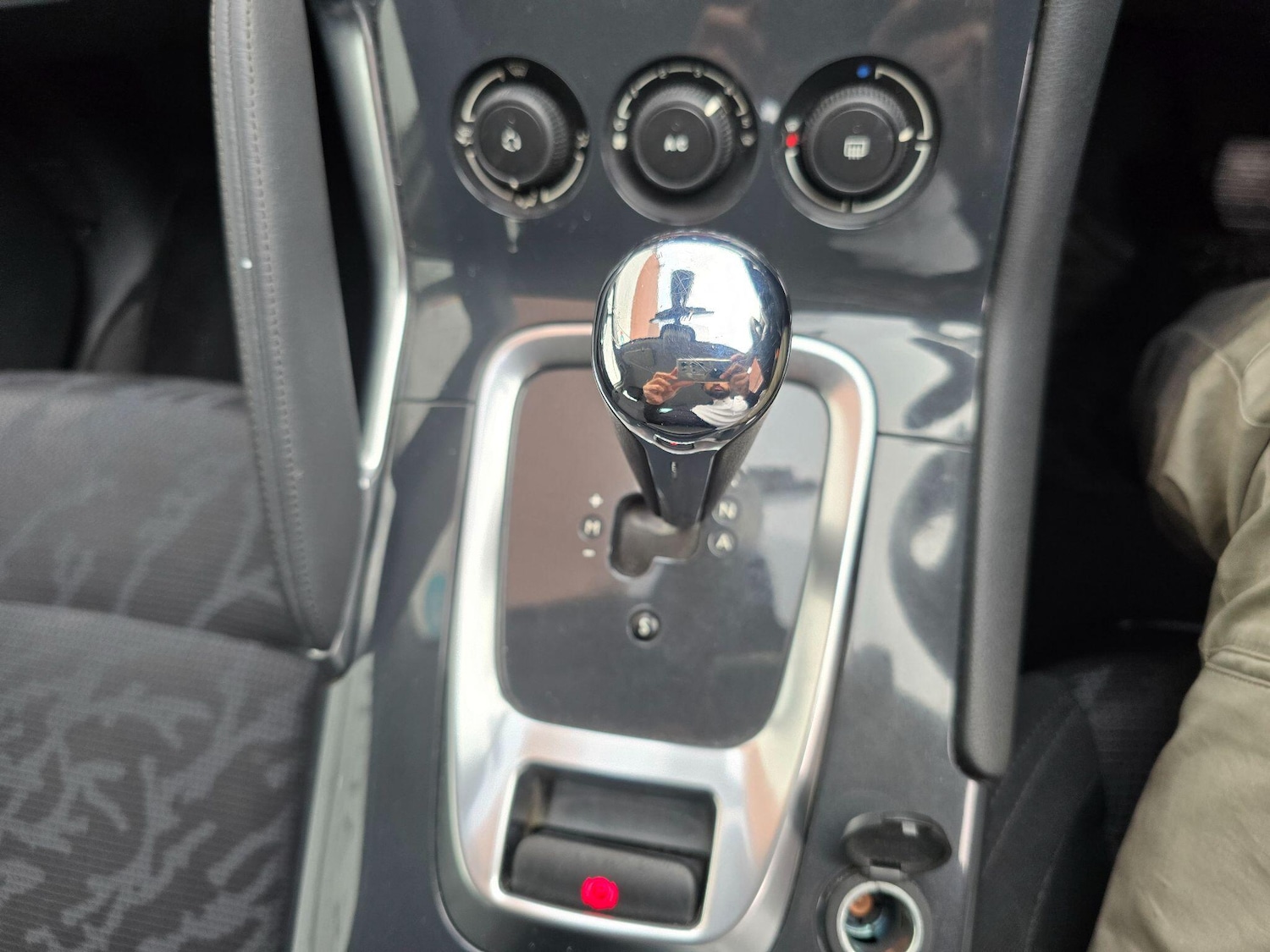 Used Peugeot 3008 2011 for sale - 76499045: Photo 13