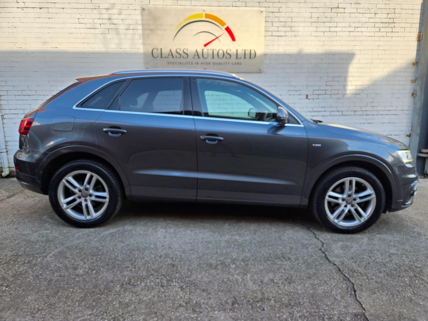 Used Audi Q3 2012 for sale - 77657961: Photo 10