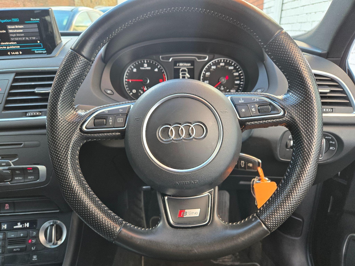 Used Audi Q3 2012 for sale - 77657961: Photo 27