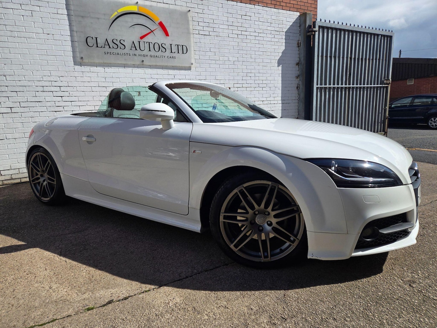 Used Audi TT 2011 for sale - 76989096: Photo 30