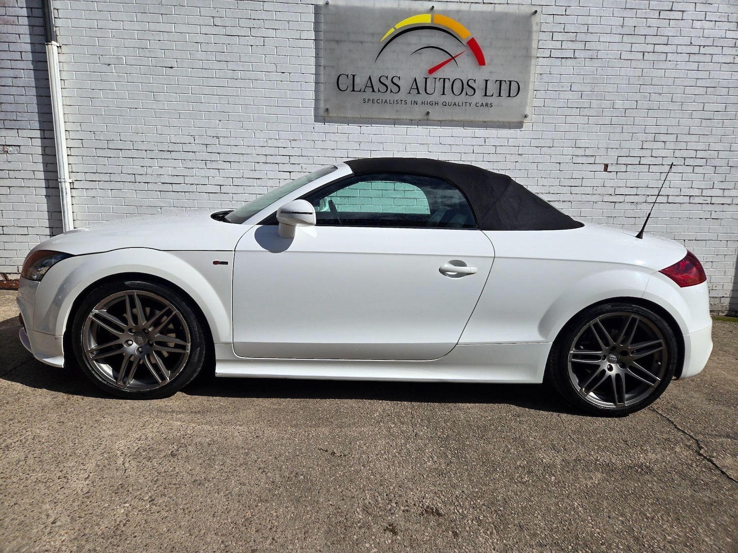 Used Audi TT 2011 for sale - 76989096: Photo 9