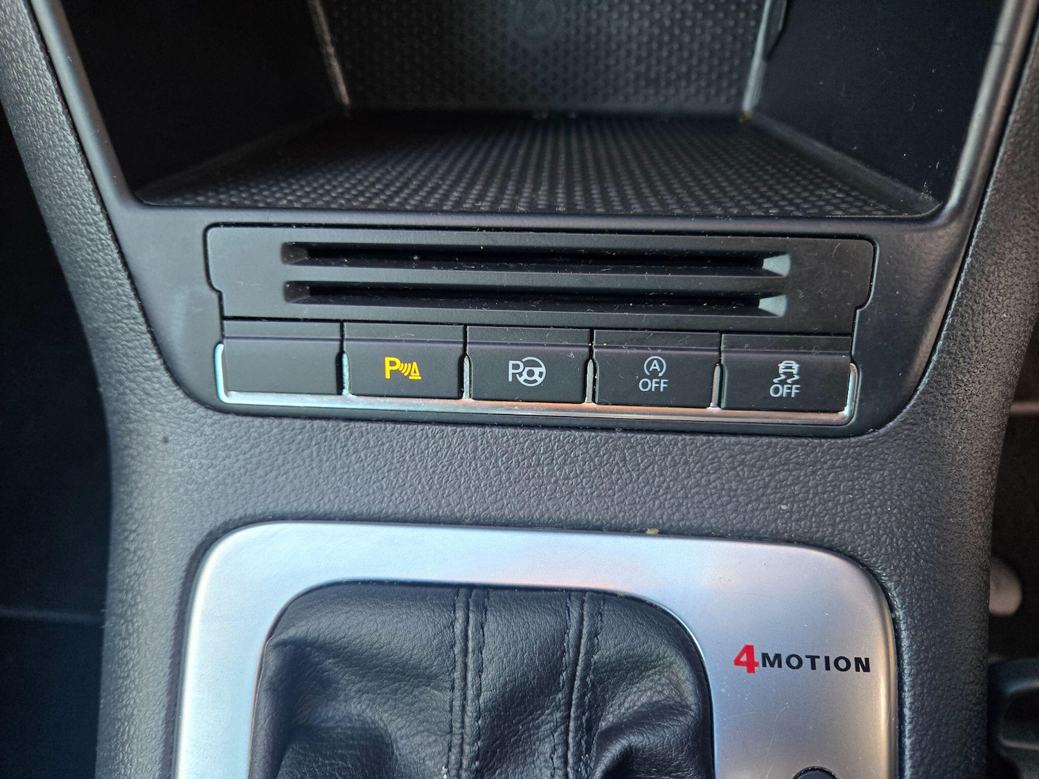 Used Volkswagen Tiguan 2015 for sale - 76377257: Photo 24