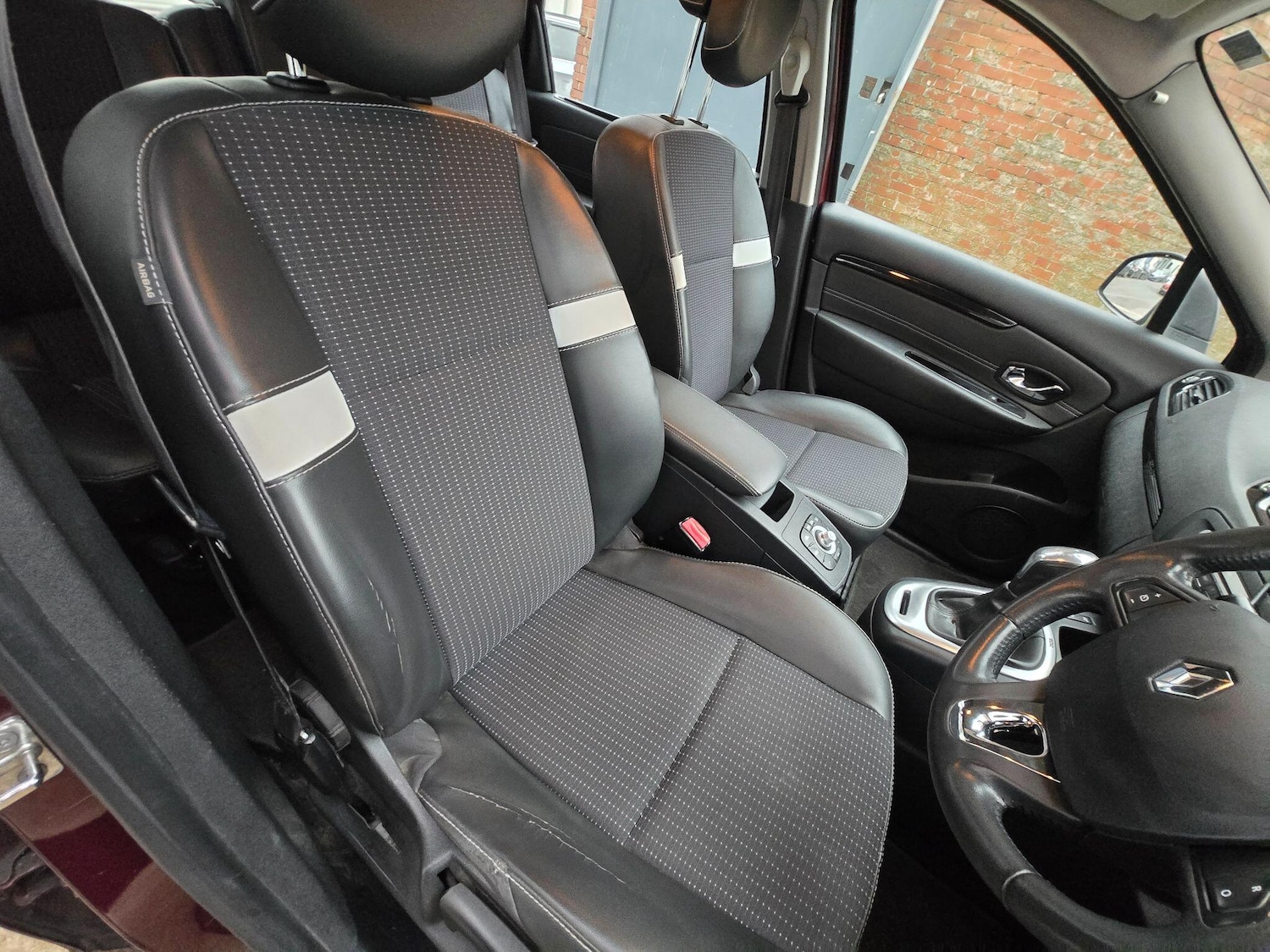 Used Renault Scenic 2013 for sale - 77377122: Photo 16