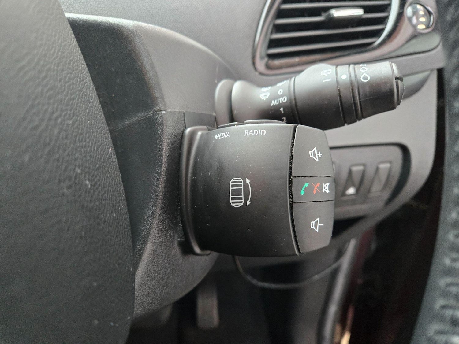 Used Renault Scenic 2013 for sale - 77377122: Photo 19