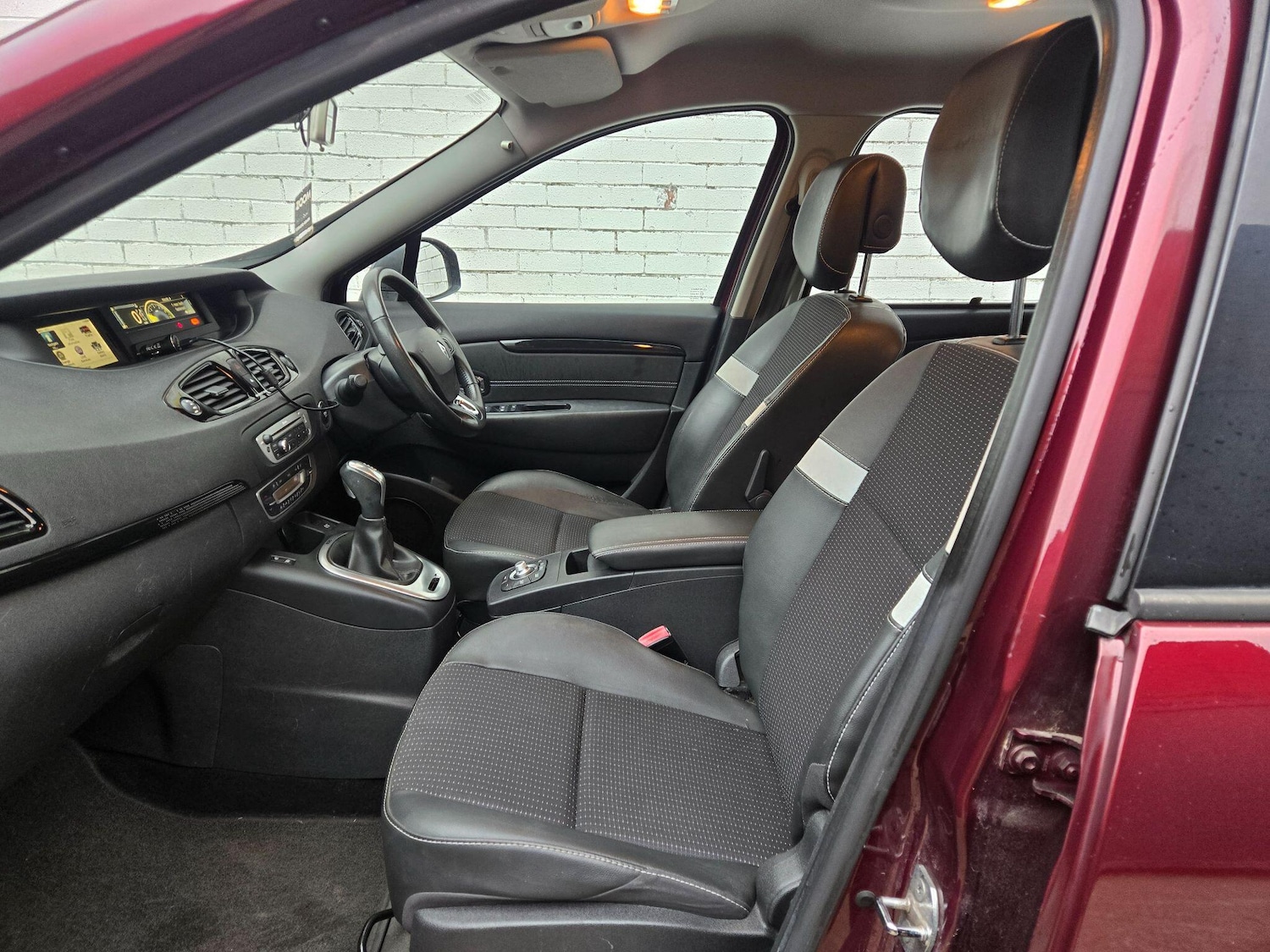 Used Renault Scenic 2013 for sale - 77377122: Photo 31