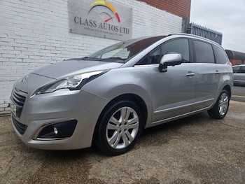 Used Peugeot 5008 2014 for sale - 75905130: Photo