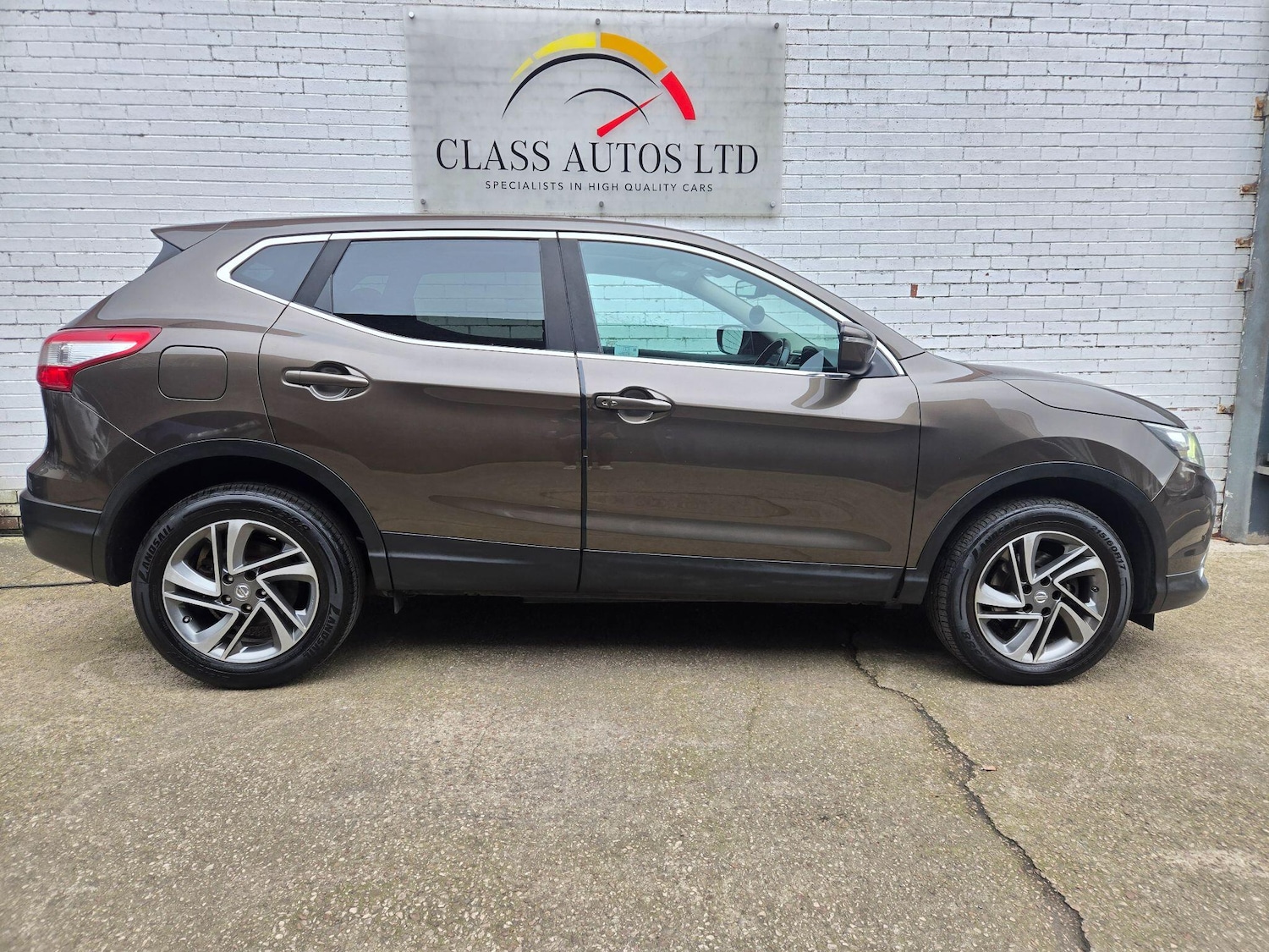 Used Nissan Qashqai 2014 for sale - 77799044: Photo 9