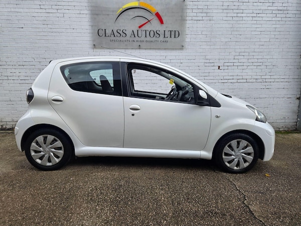 Used Toyota AYGO 2014 for sale - 76327239: Photo 10