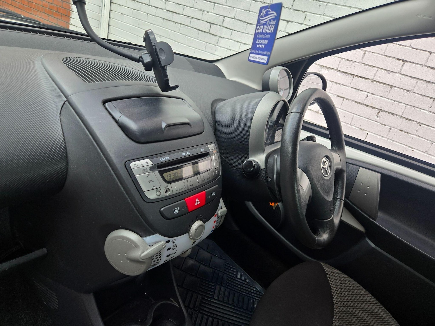 Used Toyota AYGO 2014 for sale - 76327239: Photo 12