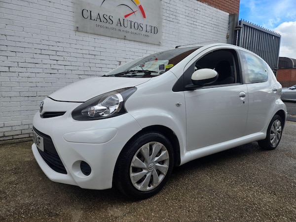 Used Toyota AYGO 2014 for sale - 76327239: Photo 4