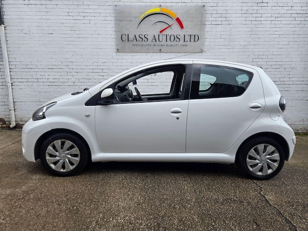 Used Toyota AYGO 2014 for sale - 76327239: Photo 8