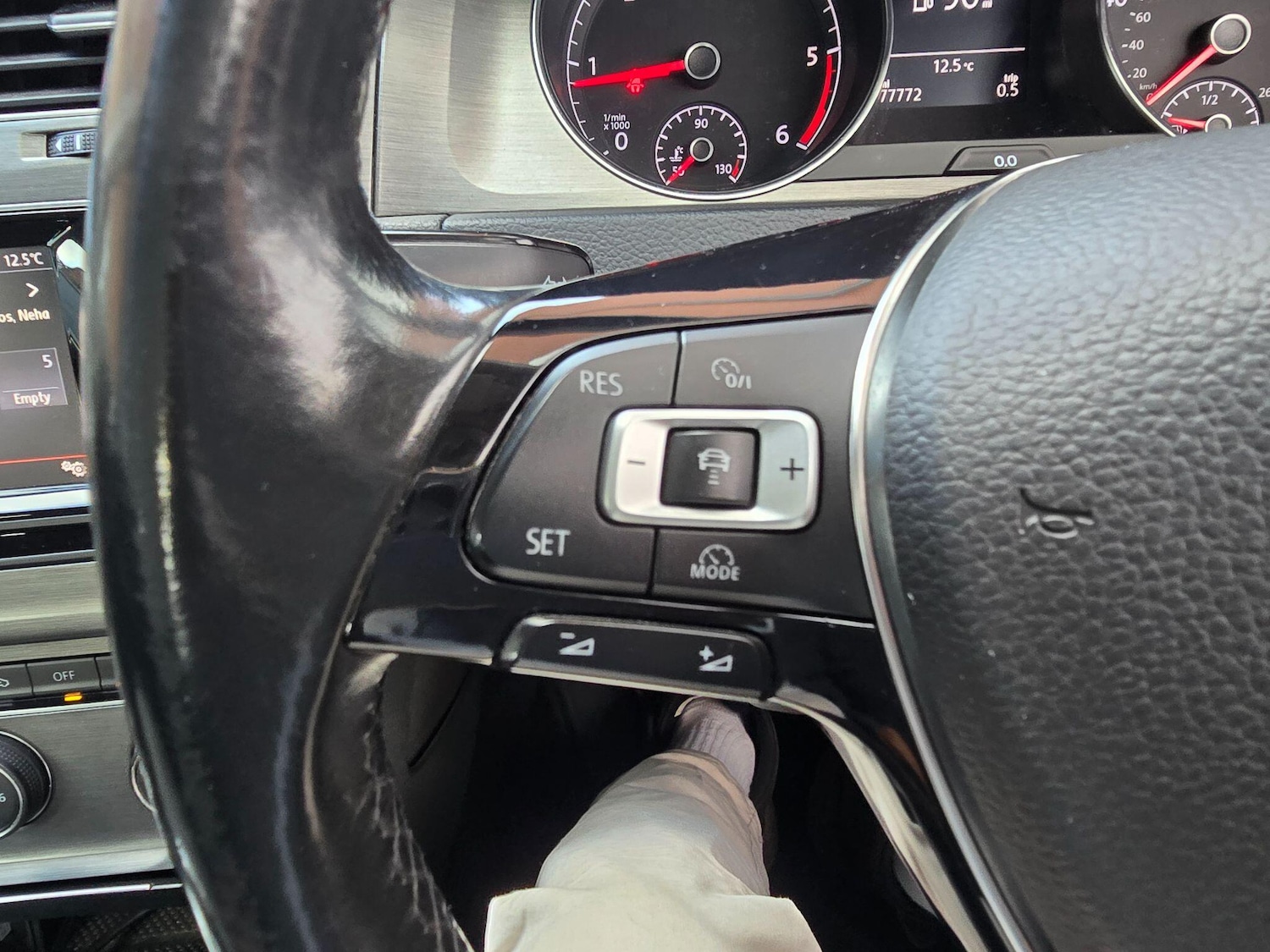 Used Volkswagen Golf 2013 for sale - 76512339: Photo 21