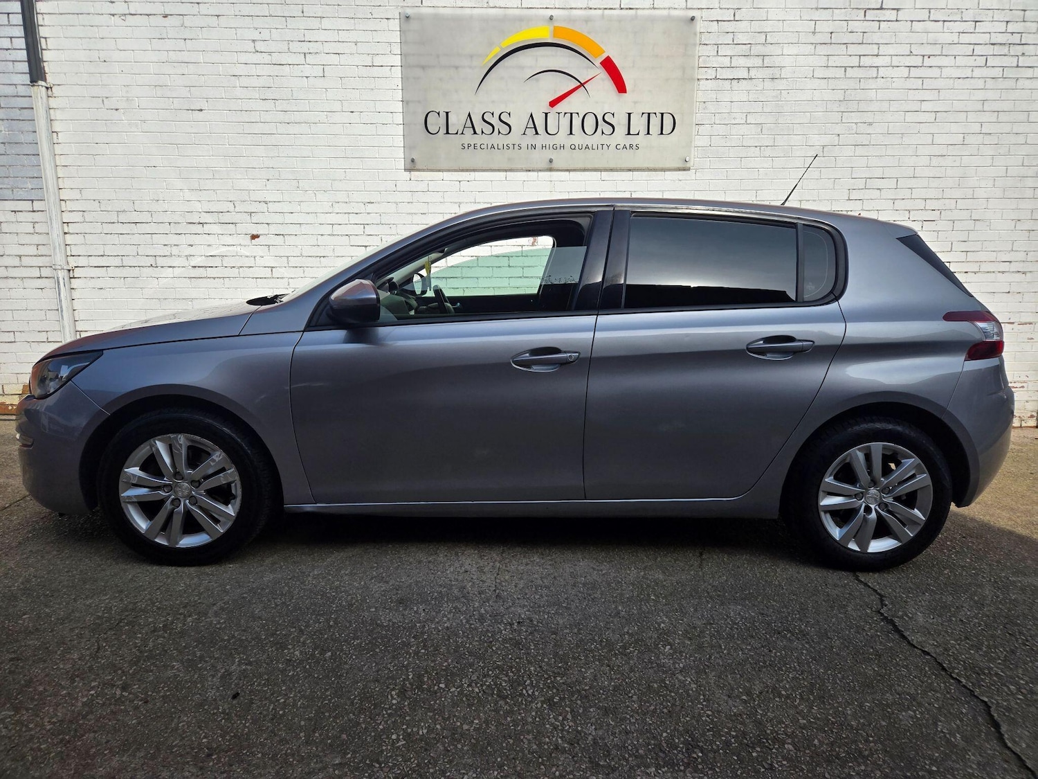 Used Peugeot 308 2015 for sale - 77957330: Photo 7