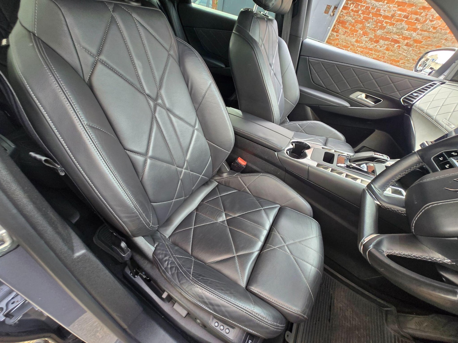 Used DS Automobiles DS 7 Crossback 2019 for sale - 76247152: Photo 16