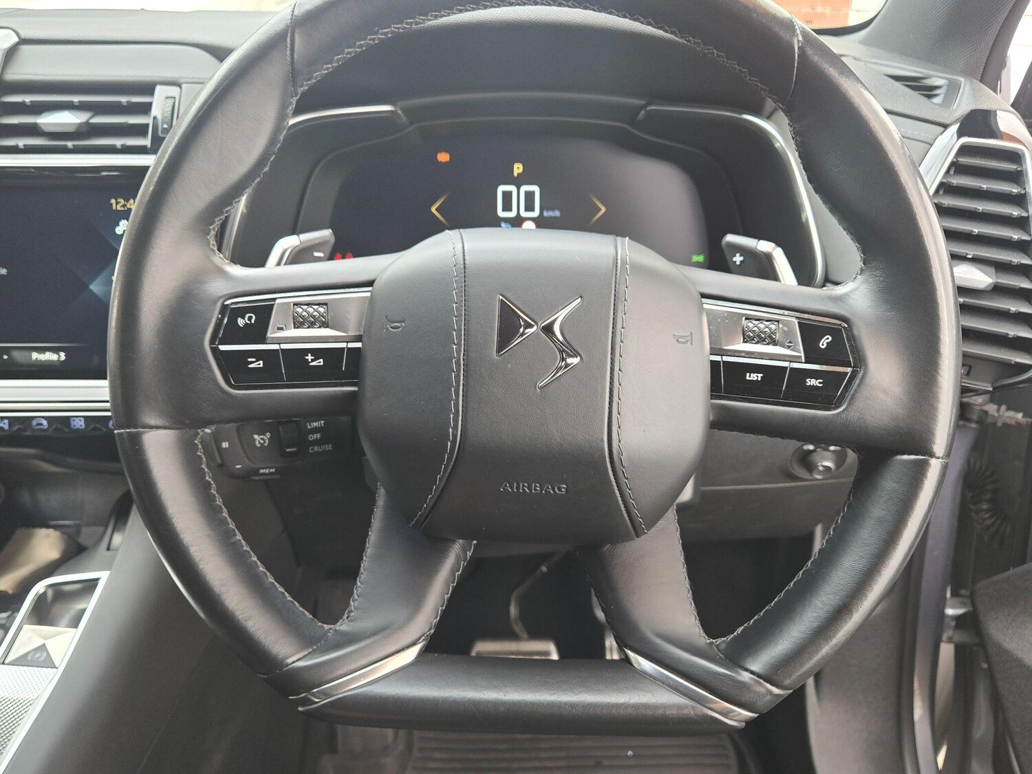 Used DS Automobiles DS 7 Crossback 2019 for sale - 76247152: Photo 32