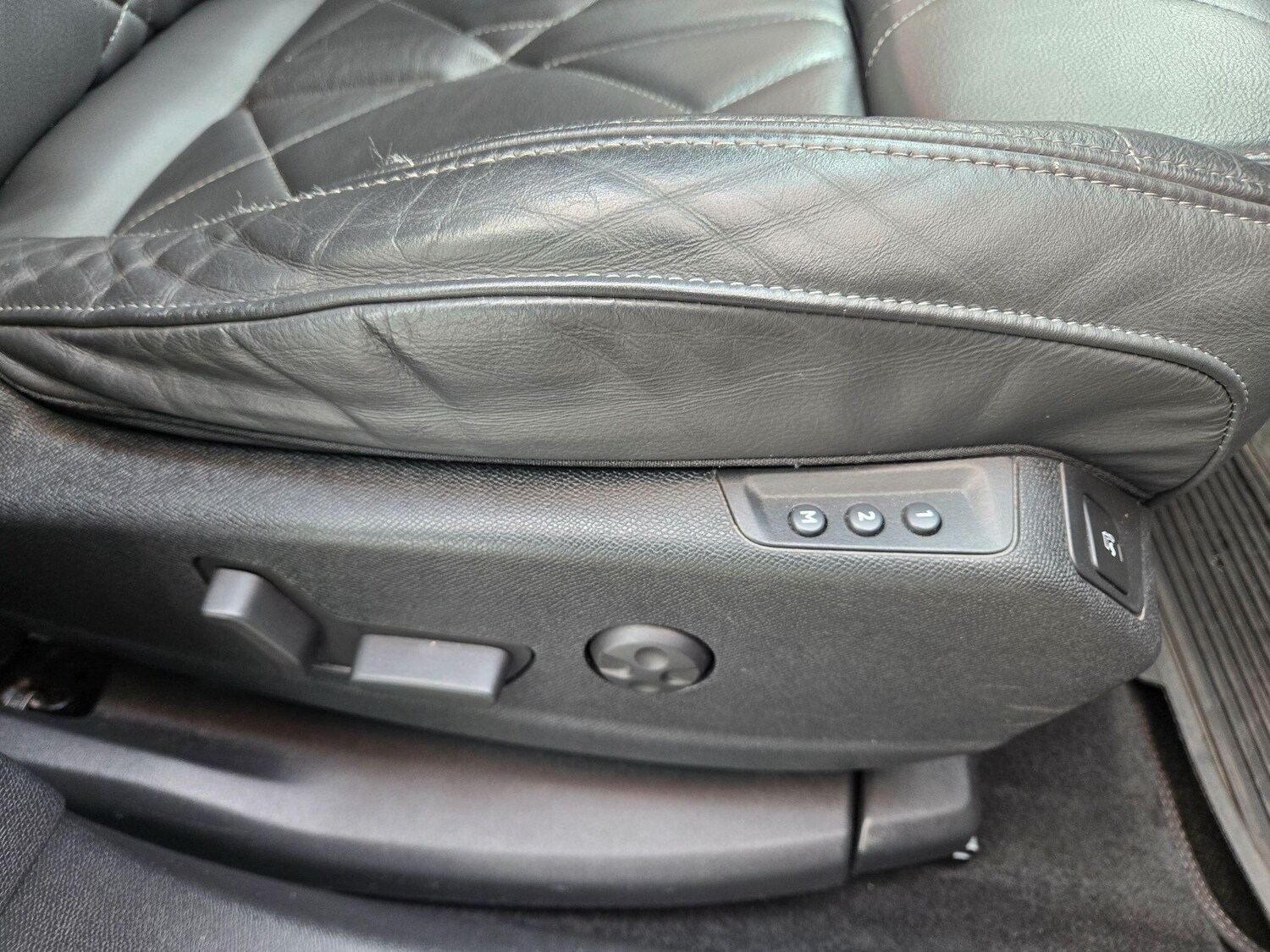 Used DS Automobiles DS 7 Crossback 2019 for sale - 76247152: Photo 34