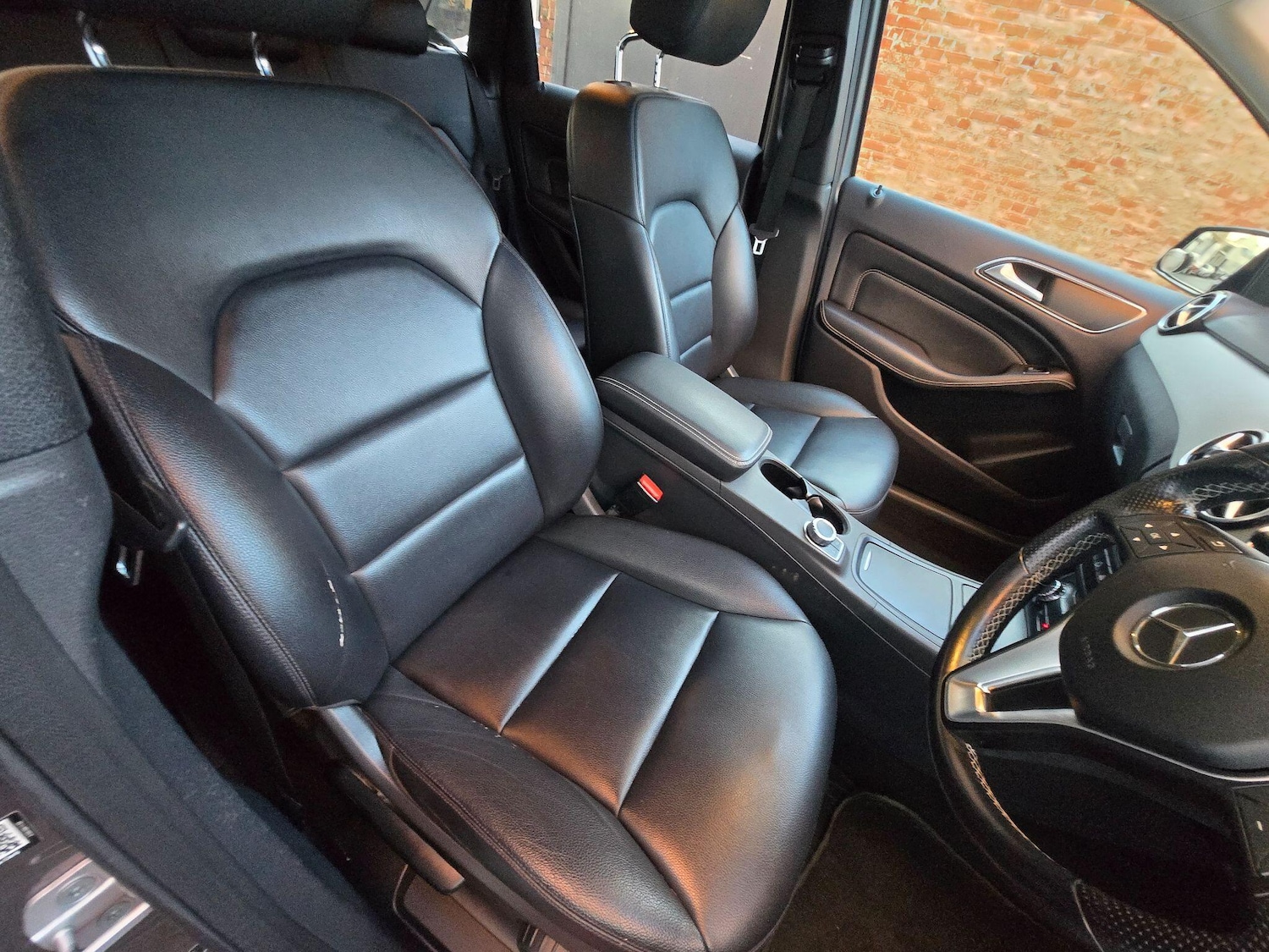 Used Mercedes-Benz B Class 2013 for sale - 76349305: Photo 16