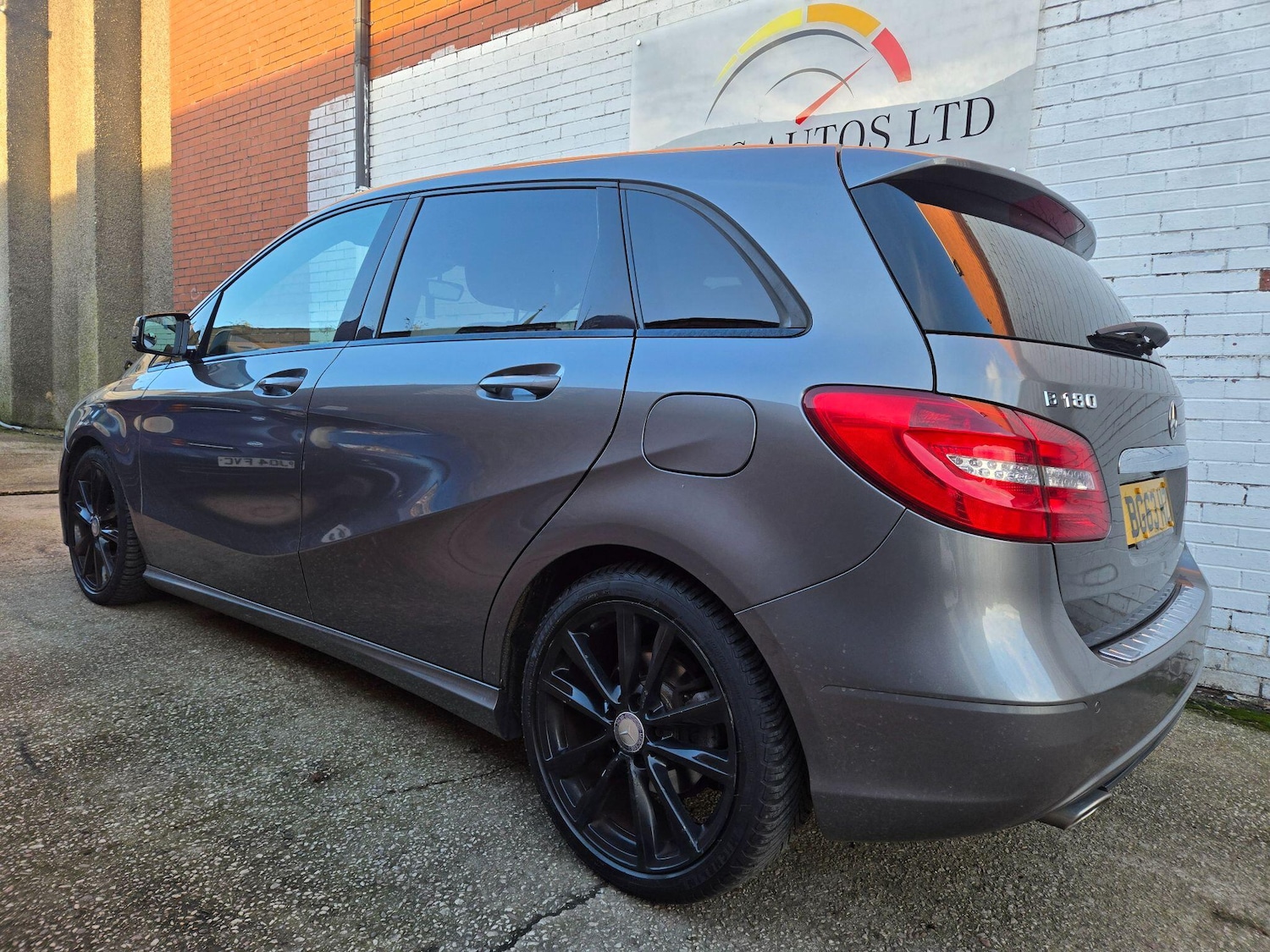 Used Mercedes-Benz B Class 2013 for sale - 76349305: Photo 5