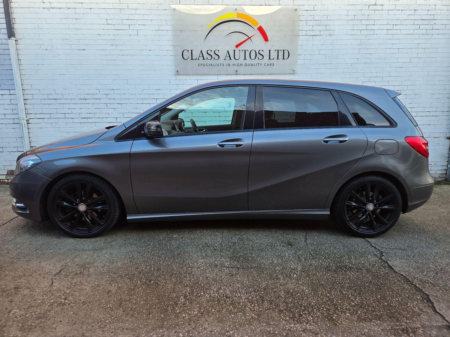 Used Mercedes-Benz B Class 2013 for sale - 76349305: Photo 8