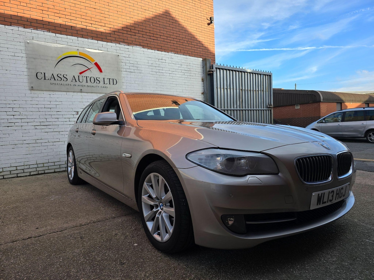 Used BMW 5 Series 2013 for sale - 77314721: Photo 2