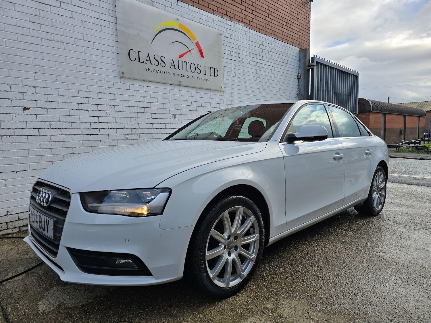 Used Audi A4 2014 for sale - 77387281: Photo 7