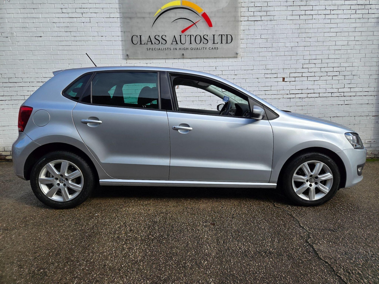 Used Volkswagen Polo 2012 for sale - 76349725: Photo 10