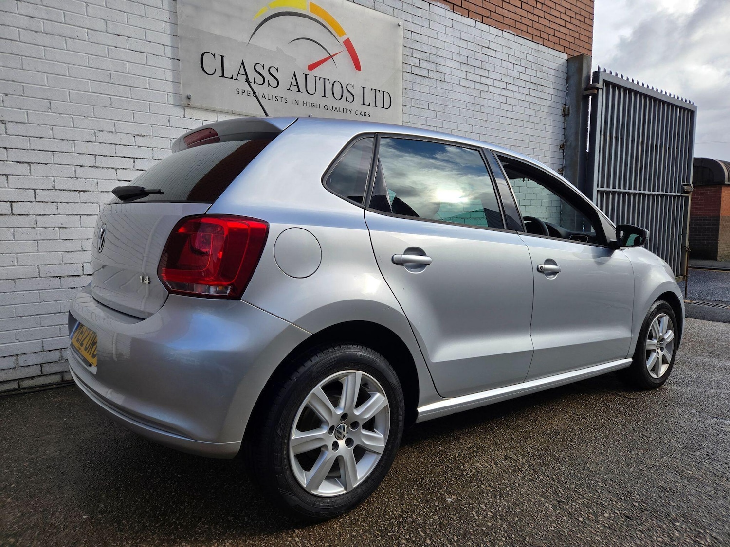 Used Volkswagen Polo 2012 for sale - 76349725: Photo 11