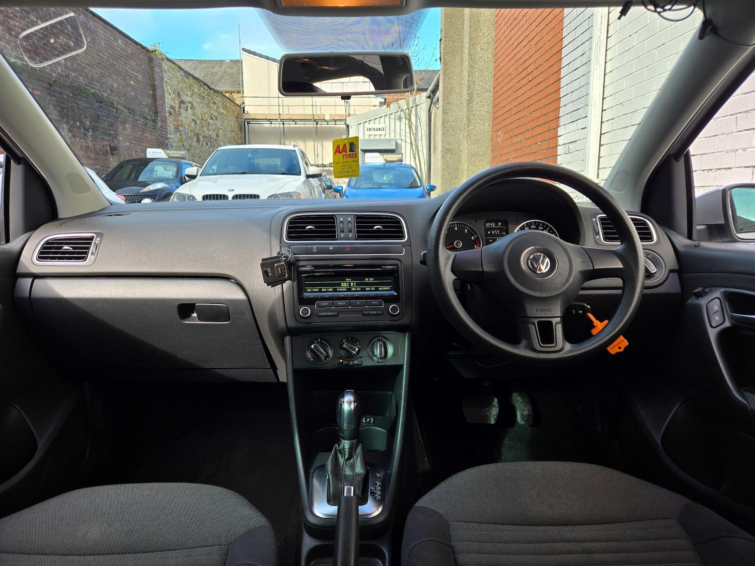 Used Volkswagen Polo 2012 for sale - 76349725: Photo 13