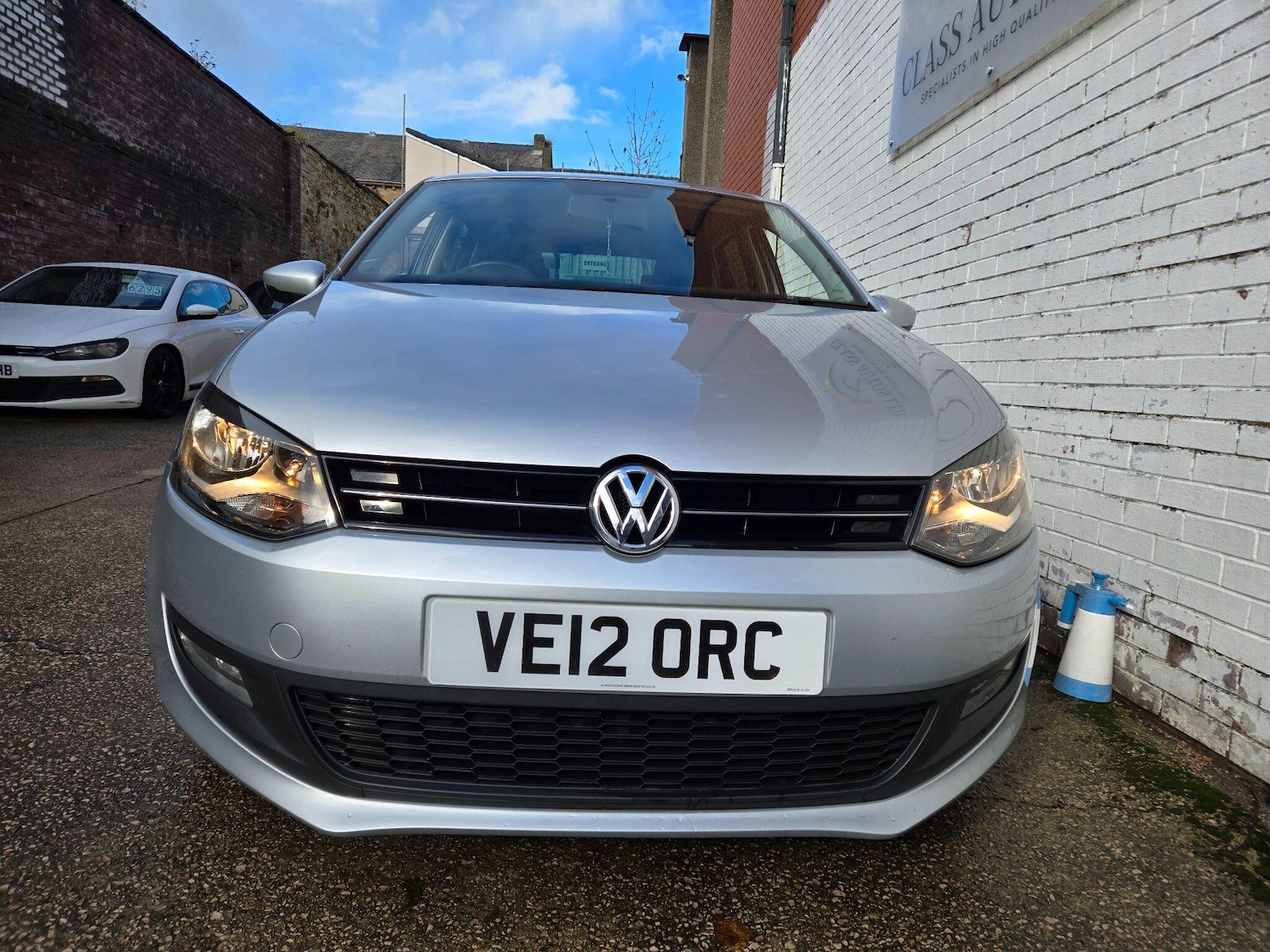 Used Volkswagen Polo 2012 for sale - 76349725: Photo 2