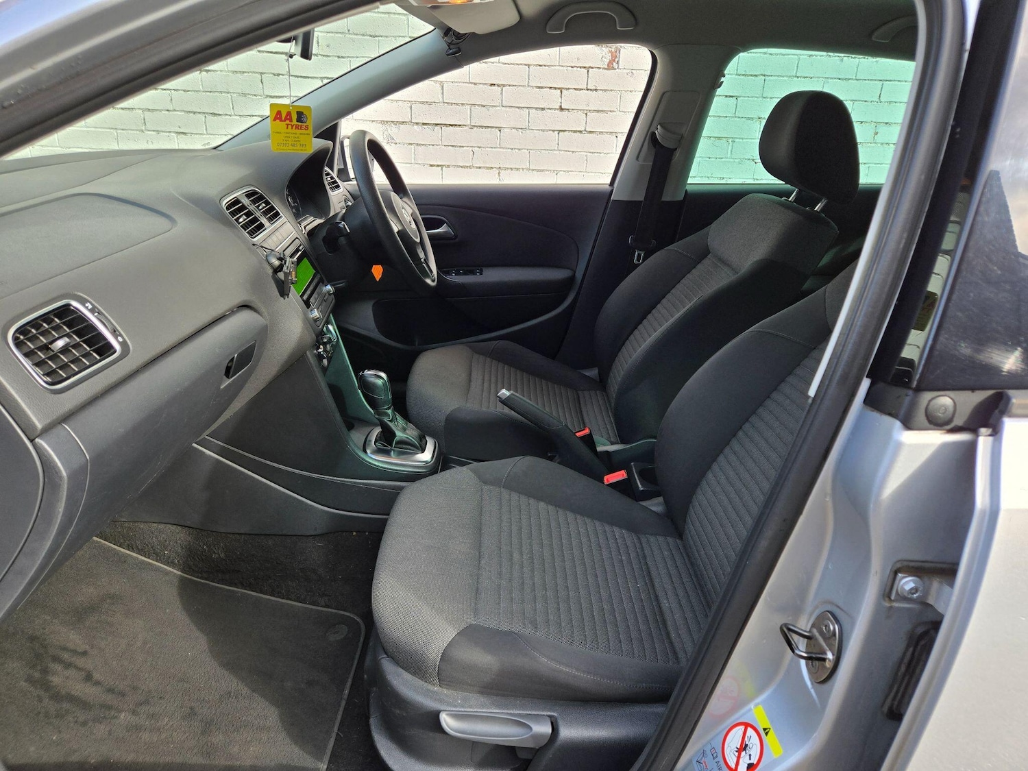 Used Volkswagen Polo 2012 for sale - 76349725: Photo 23