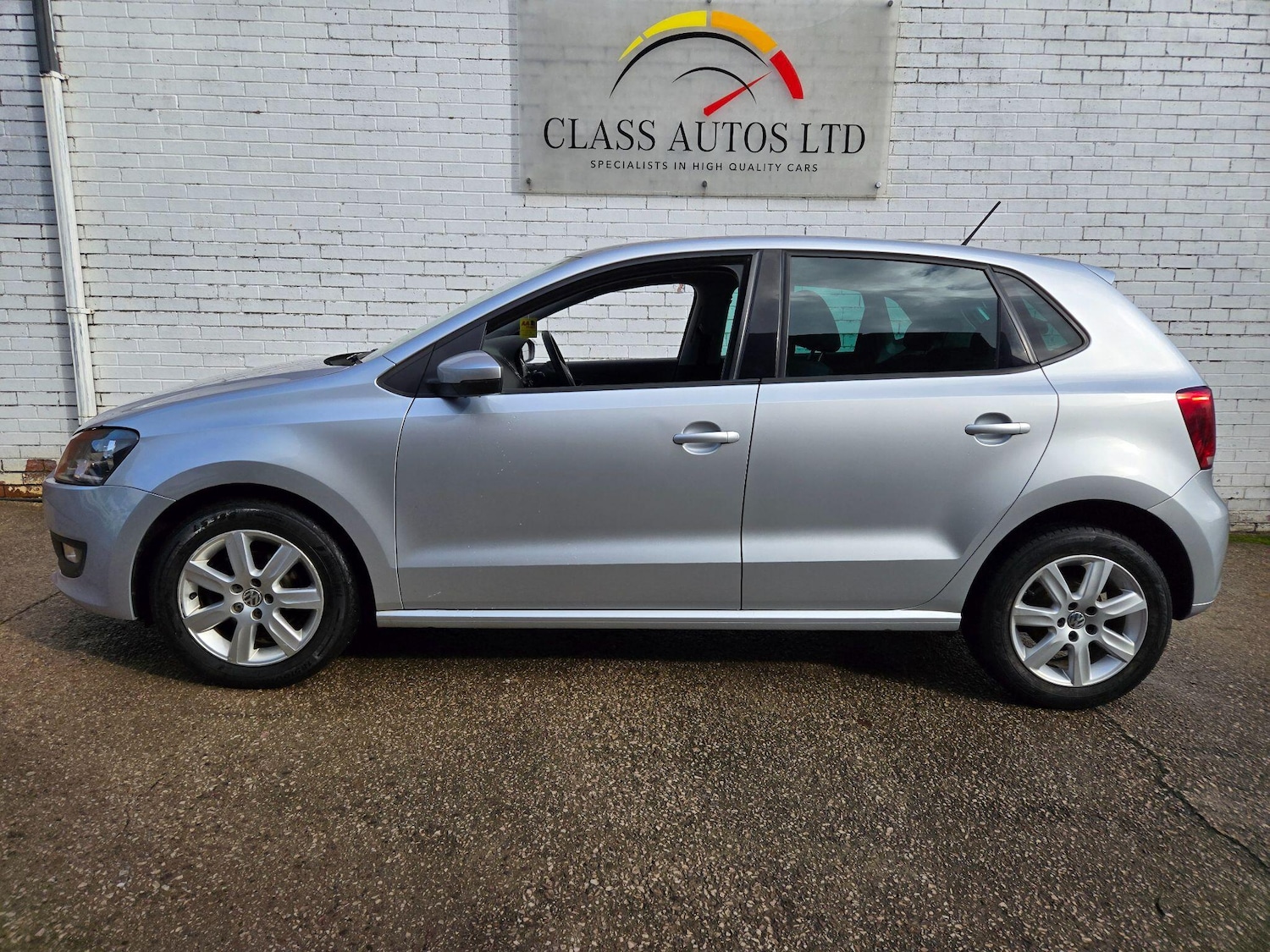 Used Volkswagen Polo 2012 for sale - 76349725: Photo 7