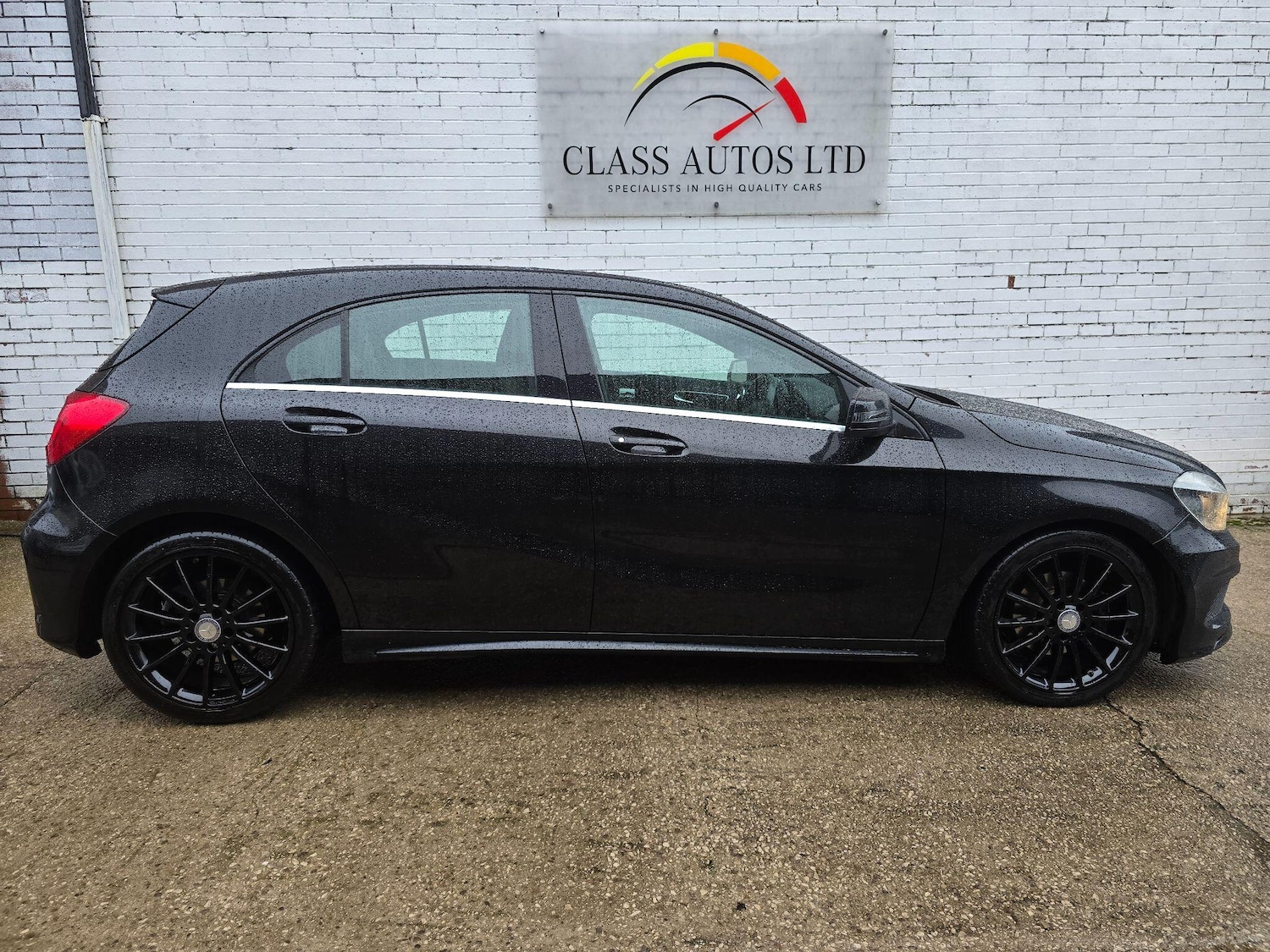Used Mercedes-Benz A-Class 2015 for sale - 76823769: Photo 10
