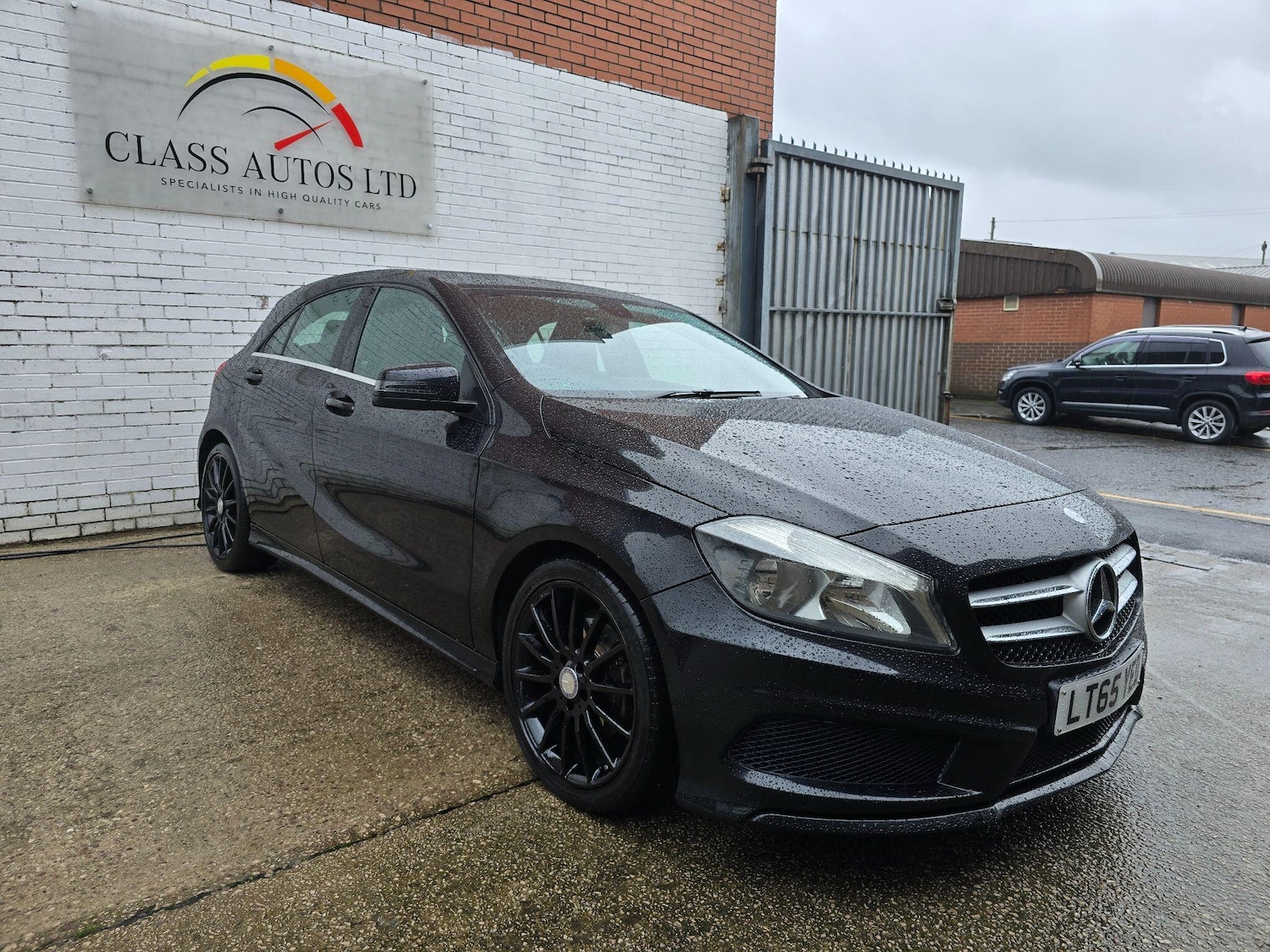 Used Mercedes-Benz A-Class 2015 for sale - 76823769: Photo 2