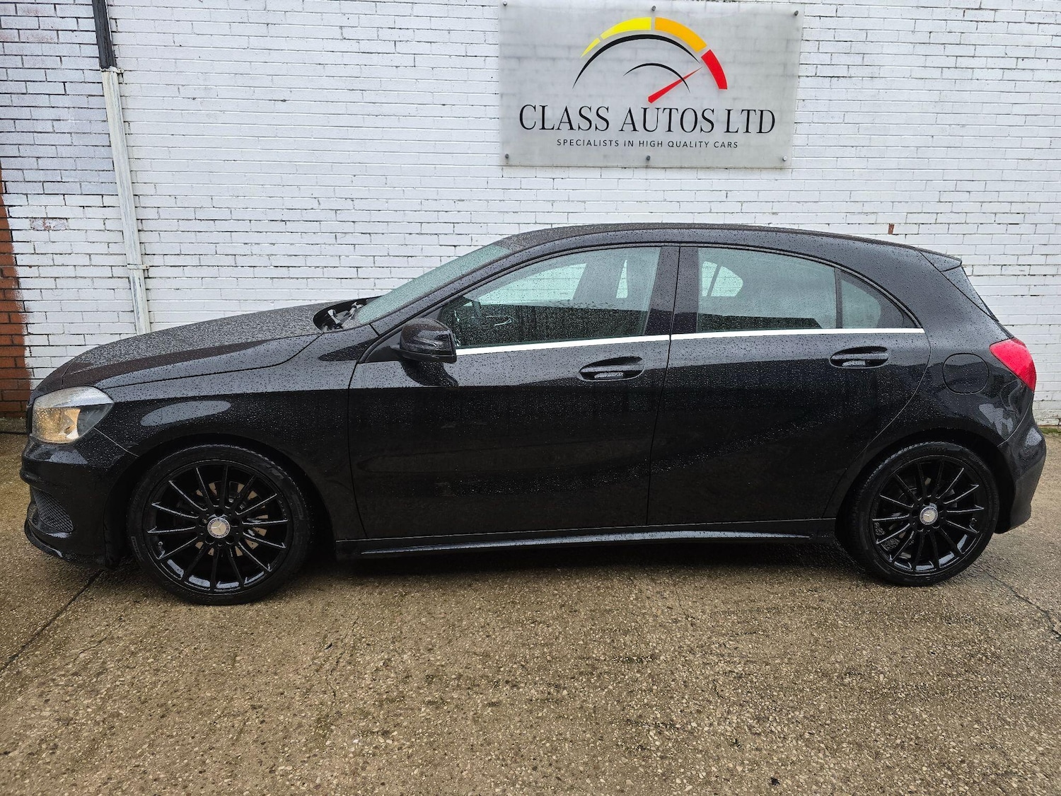 Used Mercedes-Benz A-Class 2015 for sale - 76823769: Photo 8