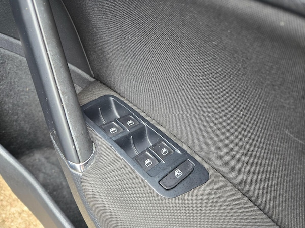 Used Volkswagen Golf 2015 for sale - 76283179: Photo 41