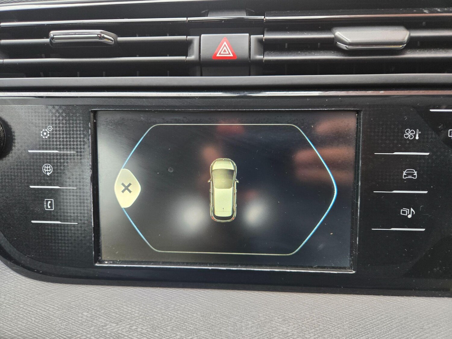 Used Citroen C4 Picasso 2015 for sale - 77467908: Photo 23