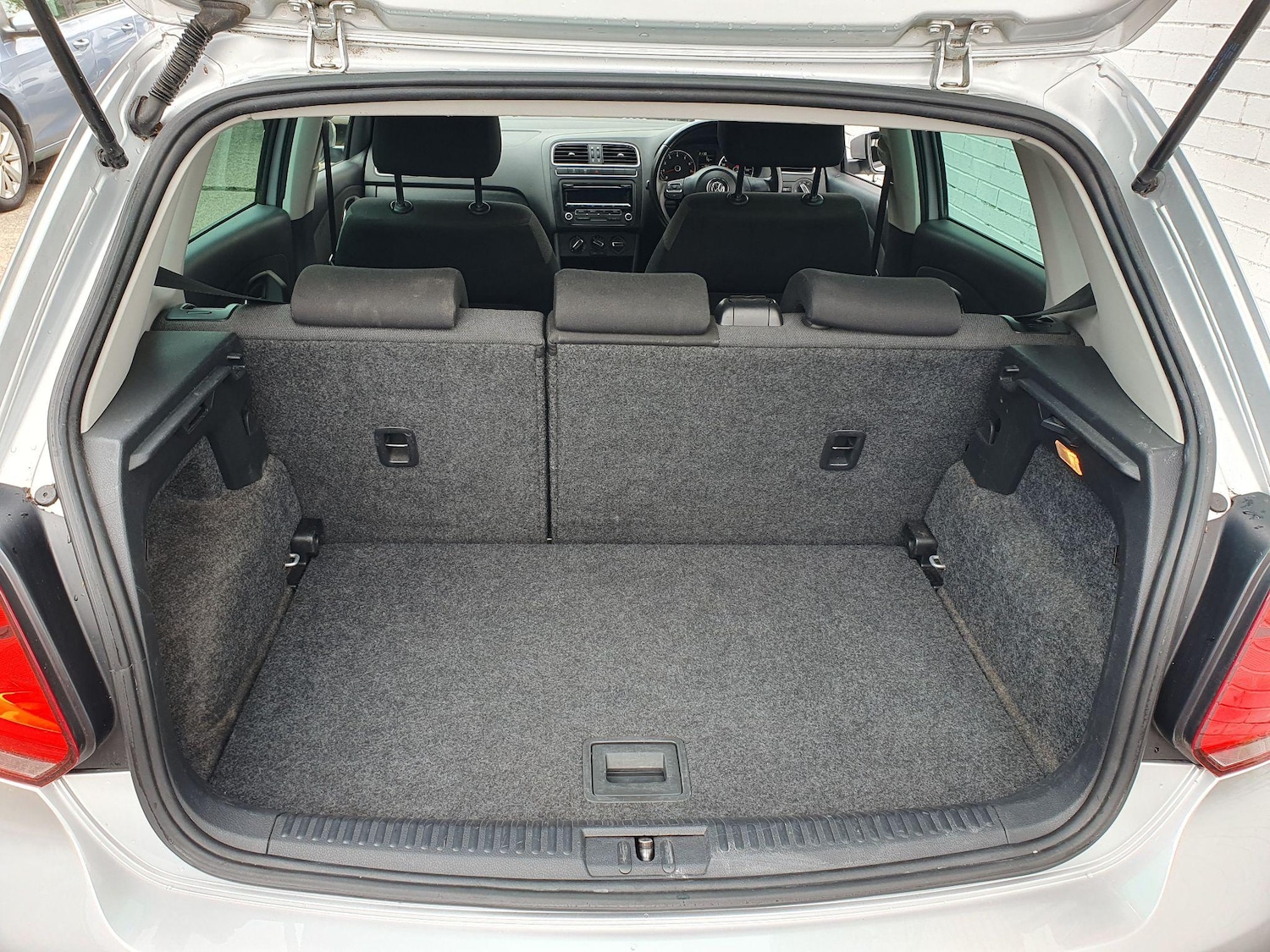 Vehicle 27