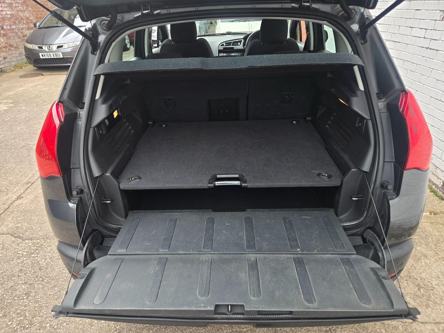 Vehicle 25