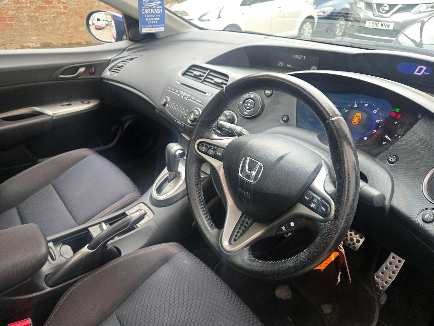 Used Honda Civic 2010 for sale - 77671576: Photo 32