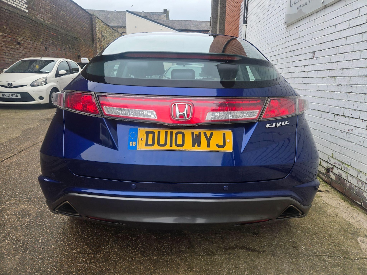 Used Honda Civic 2010 for sale - 77671576: Photo 9