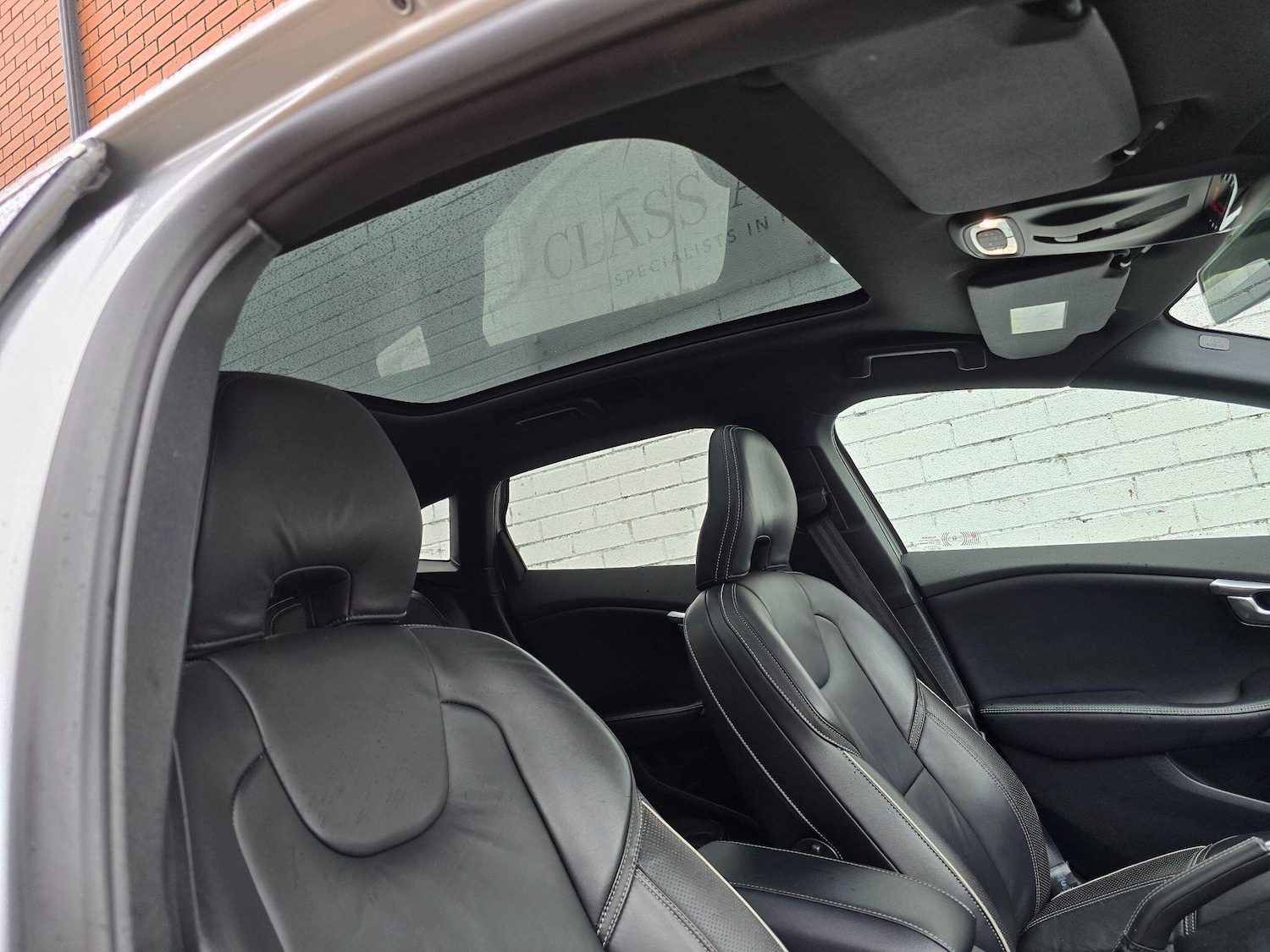 Used Volvo V40 2017 for sale - 76158974: Photo 17