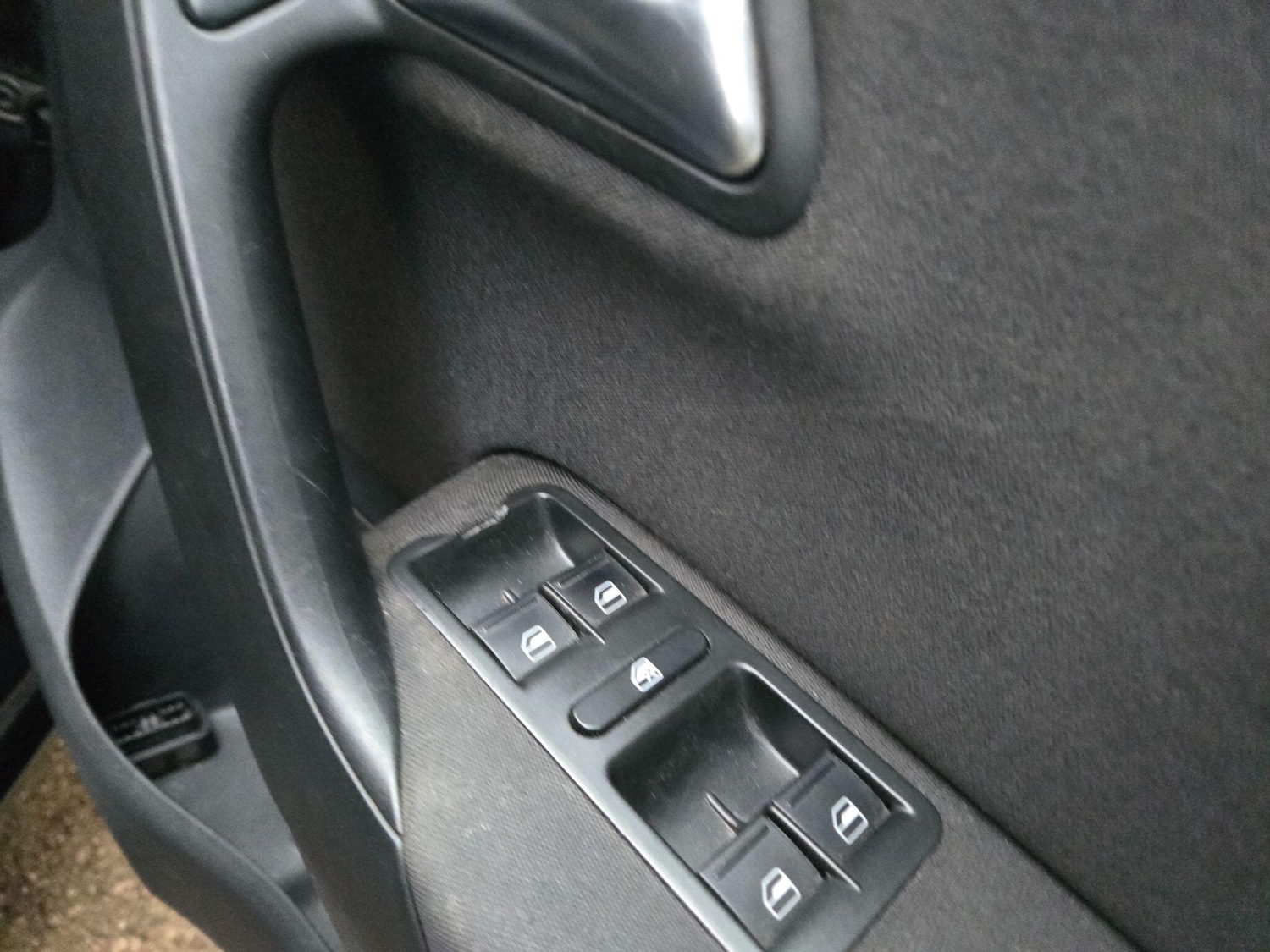 Used Volkswagen Polo 2011 for sale - 77143111: Photo 18