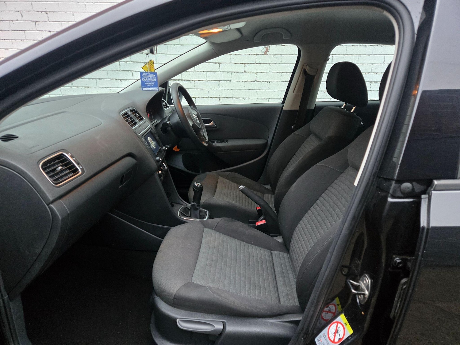 Used Volkswagen Polo 2011 for sale - 77143111: Photo 38