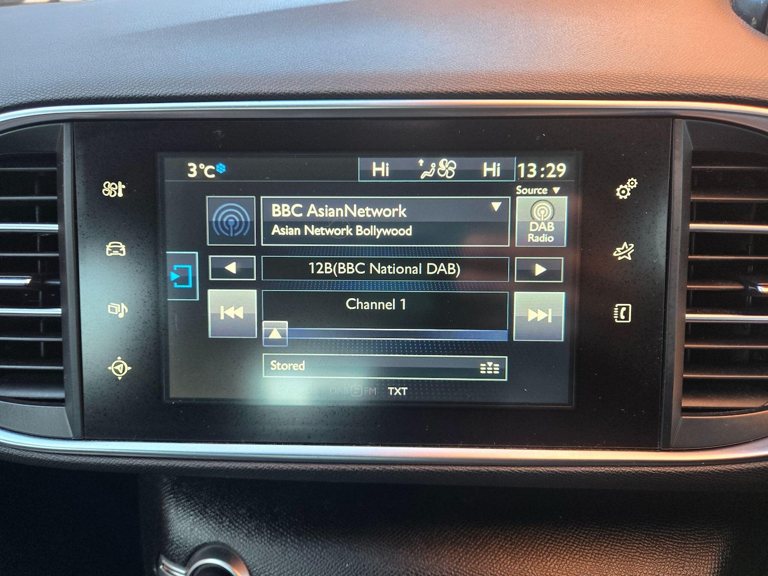 Used Peugeot 308 2015 for sale - 76997782: Photo 24