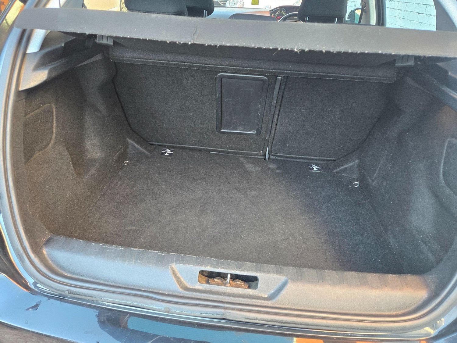 Used Peugeot 308 2015 for sale - 76997782: Photo 29